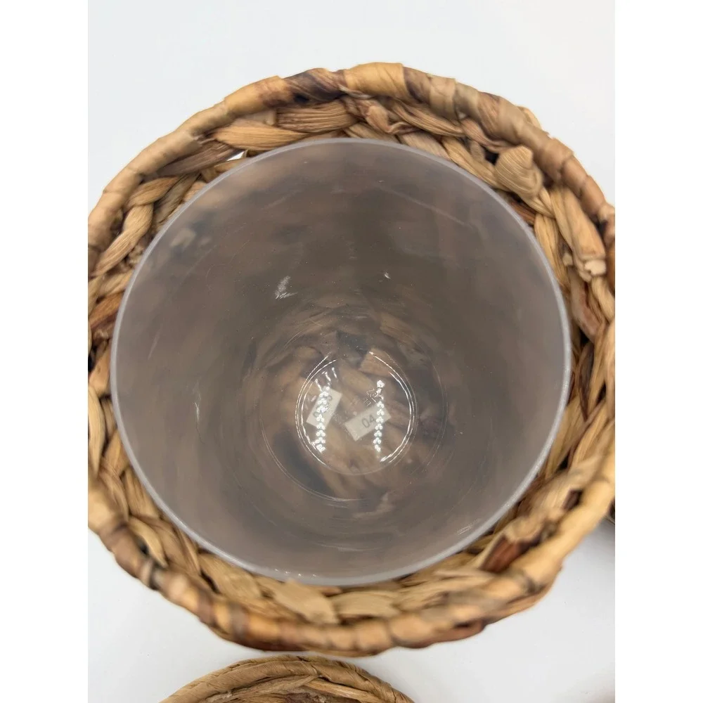 Set of 2 Woven Seagrass Baskets with Lids and Plastic Liners Natural Brown